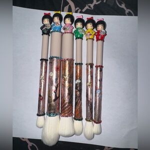 Geisha Doll Makeup Brush Set - Multicolor